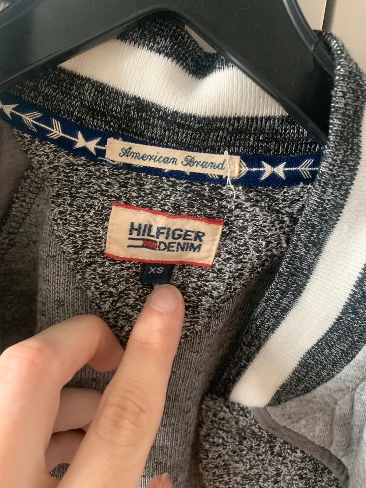 Tommy Hilfiger denim Jacke in Köln