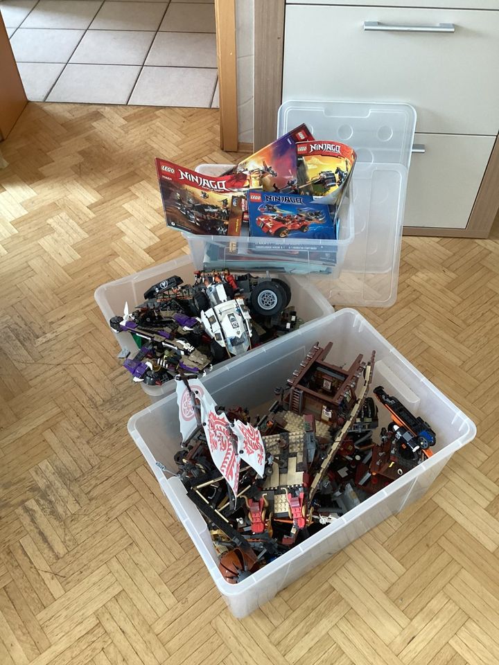 2 Kisten LEGO - div. Motive, Ninjago Piratenschiff, Drachenfänger in Viernau