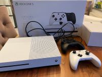 Wie neu: XBOX One S 1 TB 2 Controller Ladestation Sachsen - Chemnitz Vorschau