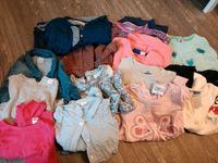 Kleiderpaket 28 Teile für Mädchen Größe 92 Sachsen - Radebeul Vorschau
