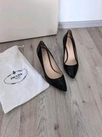 Prada Milano High Heels Pumps original schwarz Lack Dame Größe 38 Nordrhein-Westfalen - Gütersloh Vorschau