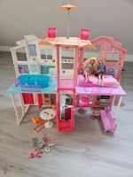 Barbie Puppenhaus inkl. 2 Barbies und viel Zubehör Hessen - Langen (Hessen) Vorschau