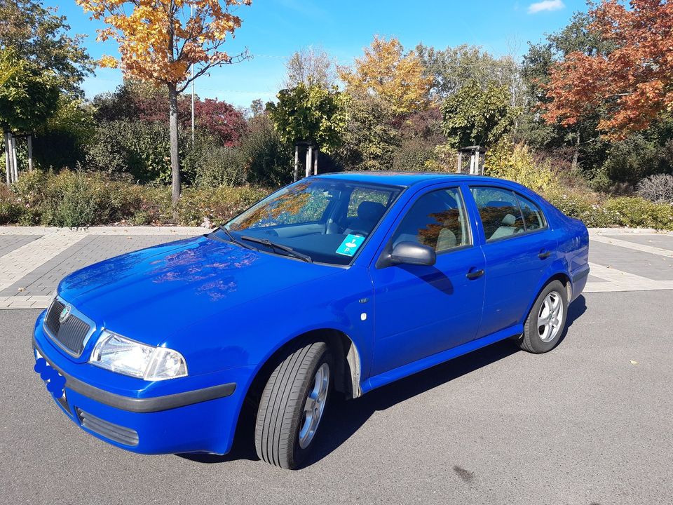 Skoda Octavia 1 U 1.4 LPG (Gas) Limousine in Leipzig