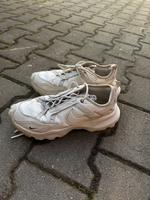 Nike Schuhe 41 weiß Baden-Württemberg - Igersheim Vorschau