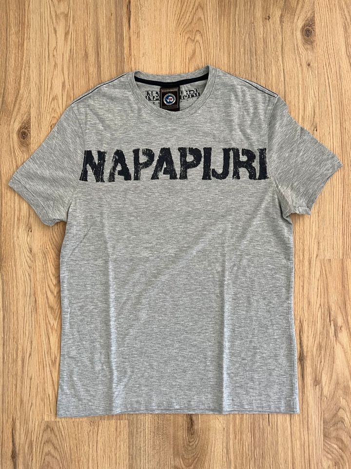 Napapijri T-Shirt L in Fürth