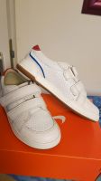 CLARKS Sneaker Junge Leder Gr.32/32,5 NAGELNEU erstklassig Bayern - Augsburg Vorschau