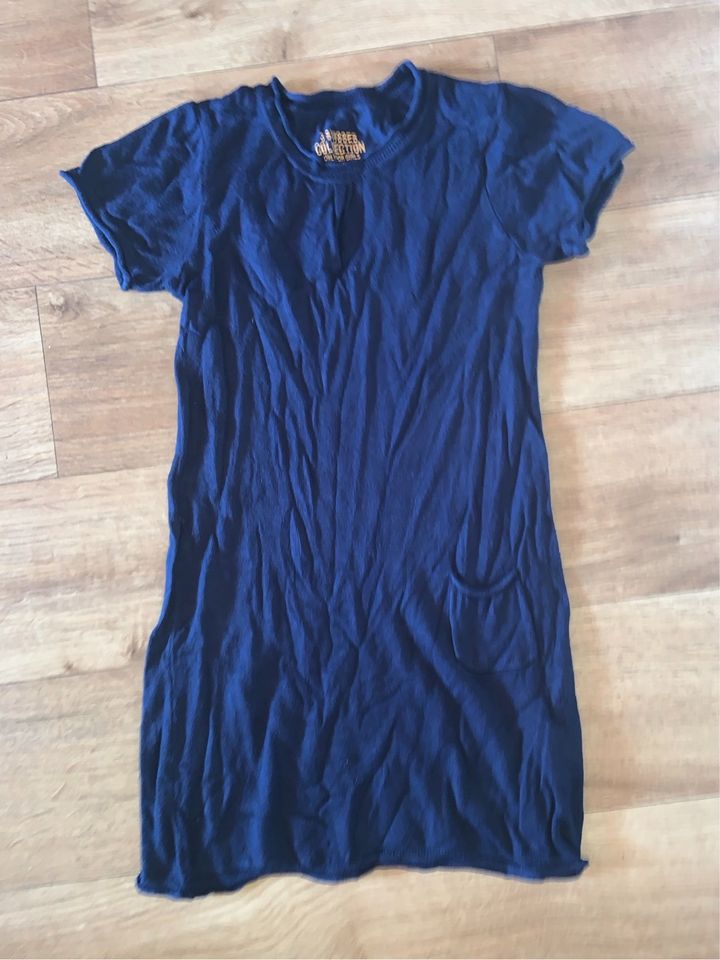 H&M, 3suisses, Arizona u.a. * Kleid, Gr. 128-140 * je 5-6€ in Jena