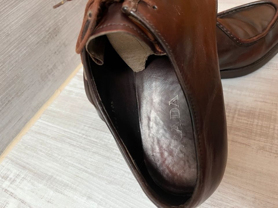 Hochwertige Prada Herren Schuhe Gr.44 in Unnau