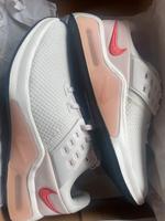 Nike Air Max Bella TR 4 Nordrhein-Westfalen - Hiddenhausen Vorschau