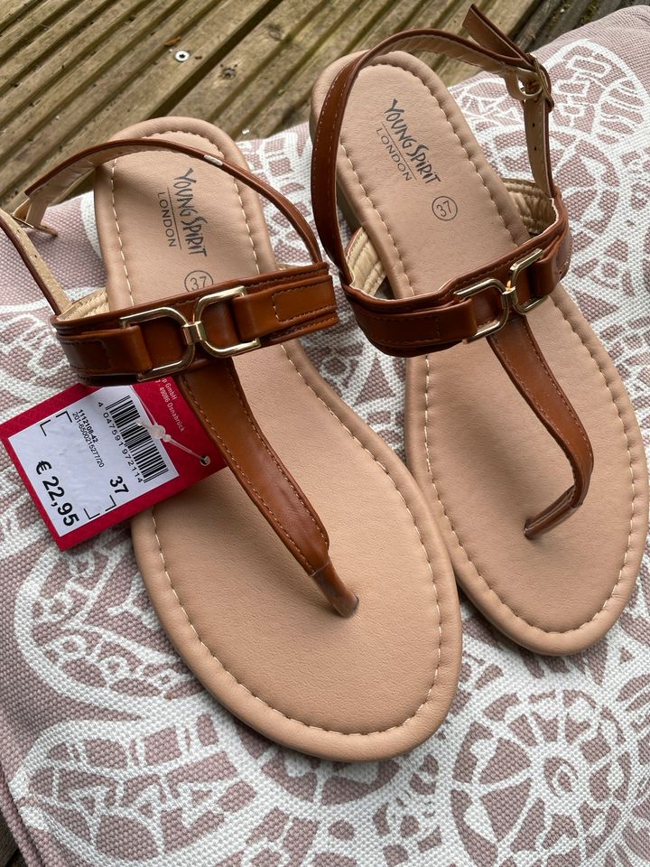 Neu m. Etikett Damenschuhe Mädchenschuhe Sandalen ❤️ 37 in Mönchengladbach