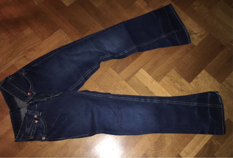 LEVI’s Jeans 927 30/34 in Uelzen