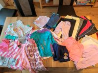 Kleiderpaket Mädchen Größe 116 über 35 Teile Bayern - Gersthofen Vorschau