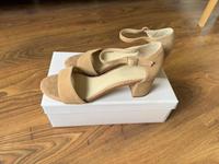 ANNA FIELD Sandalen Gr.39 Leder neuwertig wie Tamaris Niedersachsen - Burgdorf Vorschau