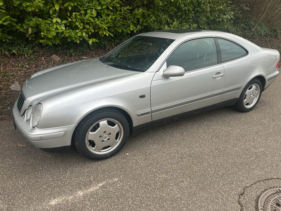 Mercedes Benz CLK 230 Kompressor in Keltern