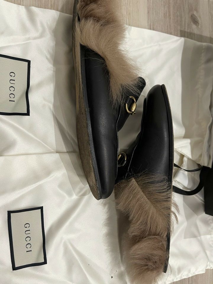 GUCCI Slipper Princetown aus Leder Gr. 35 aktuel NP 850€. in Krefeld