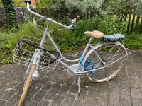 Creme Damen Fahrrad Retro Citybike Liebhaberstück 28er Berlin - Köpenick Vorschau