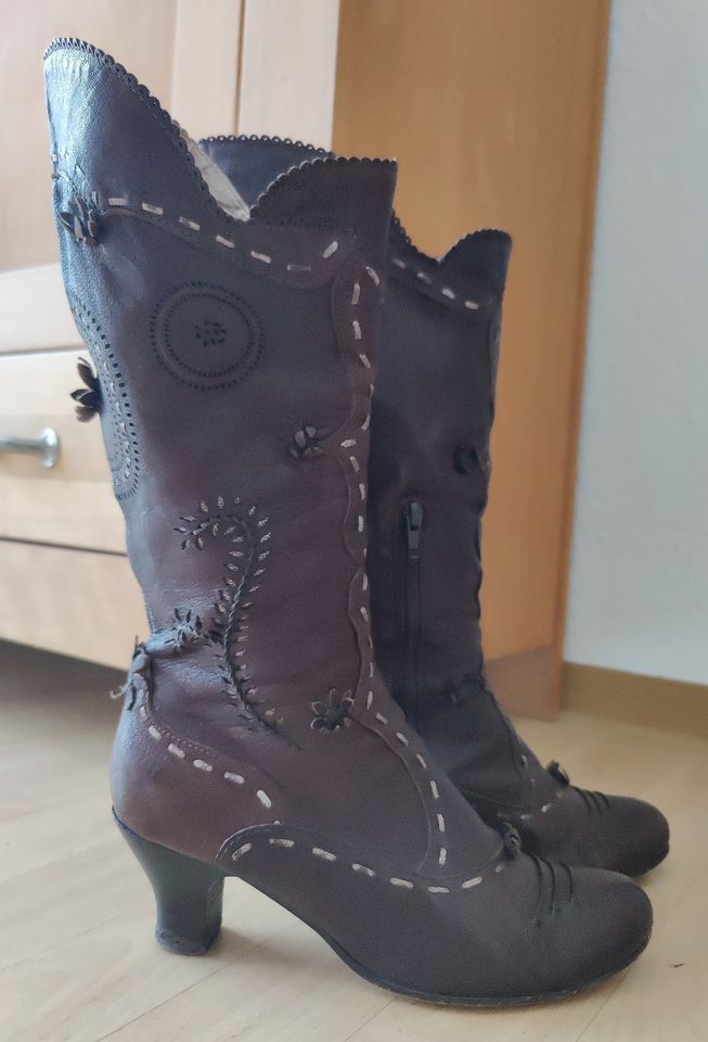 Schöner, ausgefallener Leder Stiefel, braun, Größe 39 in Idar-Oberstein