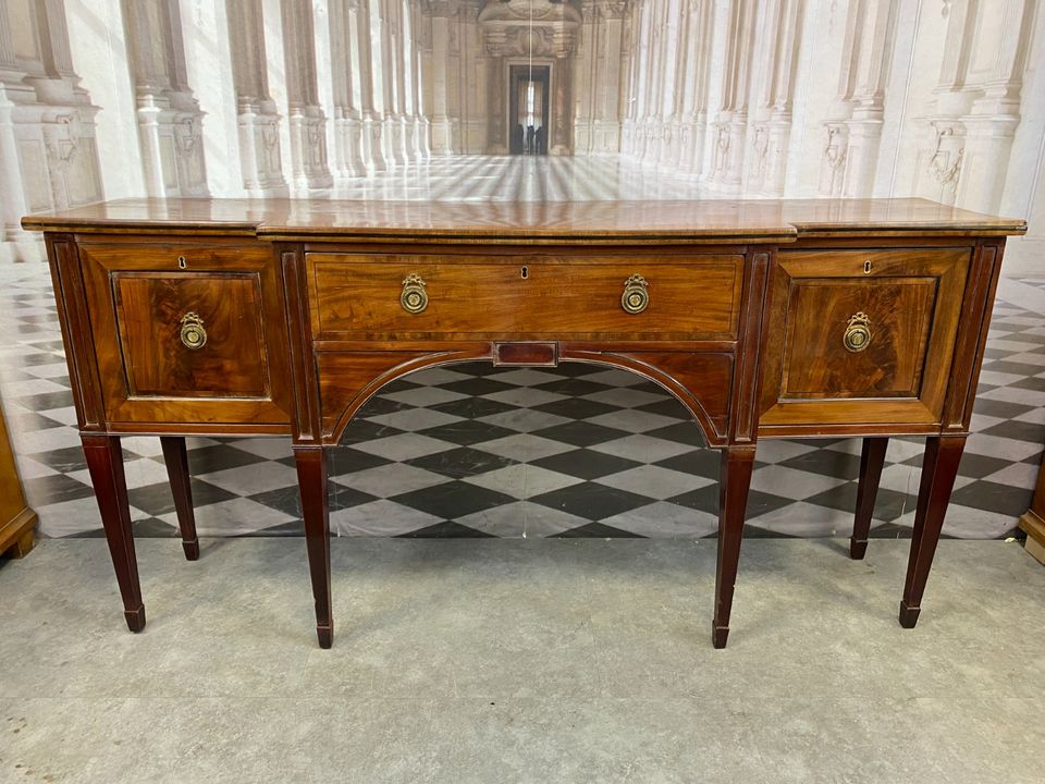 ANTIKES LOUIS SEIZE BUFFET ANRISCHTE KOMMODE SIDEBOARD 19 TES JHDT MAHAGONI - Versand möglich 99 Euro - Wir sind für Sie da lokal in 86830 Schwabmünchen oder online ARTHOME24 in Schwabmünchen