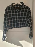 Neu! H&M Divided Cropped Bluse Gr. L schwarz weiss kariert Baden-Württemberg - Weissach Vorschau