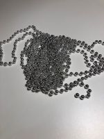 Perlen-Kette/-Schnur, Silber, Plastik, zwei Stück Bayern - Farchant Vorschau