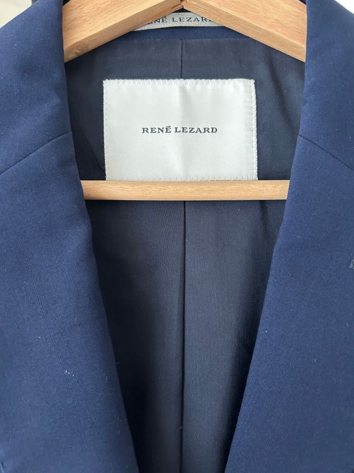 Jacket dunkelblau von René Lazard Gr. 40/42 - mit kleinem Mangel in München
