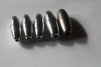 Magnet-Verschlüsse f. Lederbänder, z.Einkleben,2 St.  5,00 Euro Nordrhein-Westfalen - Kleve Vorschau