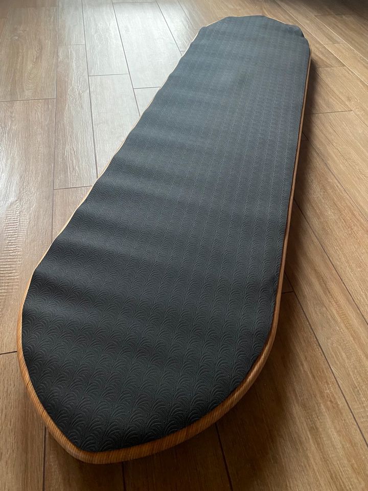 Yogaboard SW Balance Board so gut wie neu in Oberderdingen