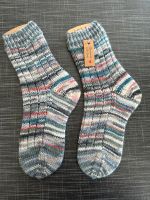 Wollsocken handgestrickt 27/28 Alwinas Strickwelt Nordrhein-Westfalen - Lemgo Vorschau