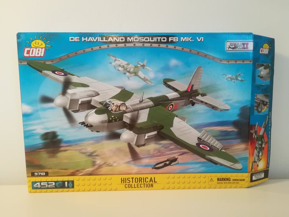 Cobi 5718 De Havilland Mosquito FB MK. VI Flugzeug Bomber in Hamburg