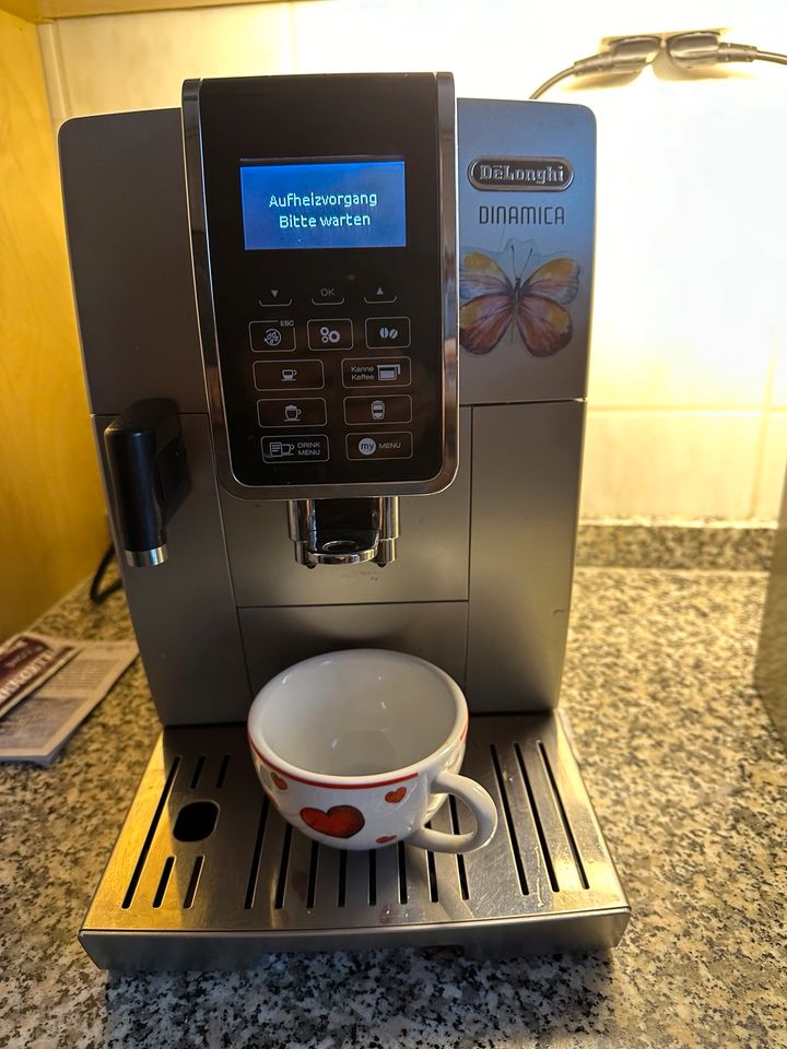 Delonghi ecam352.57.SB vollautomatisch Kaffeemaschine in Berlin