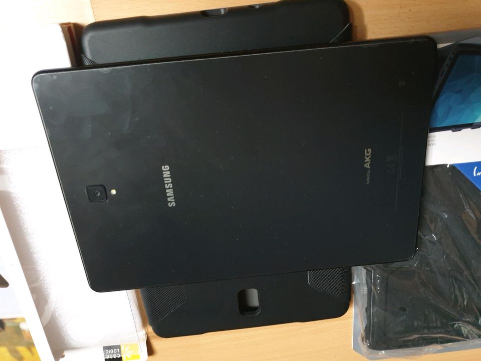 Samsung Samsung Galaxy Tab S4 Tablet inkl. zwei Schutzhüllen Pad in Niederaula