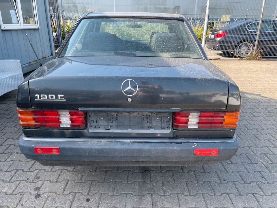 Mercedes Benz 190 Autoteile KFZ Teile gebraucht Schlachtfest W201 in Köln Vogelsang