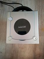 Nintendo Game Cube mit Gameboy Player, Controllern und 2 Spielen Hessen - Gießen Vorschau