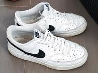 Nike Sneaker Gr. 38.5 Niedersachsen - Quakenbrück Vorschau