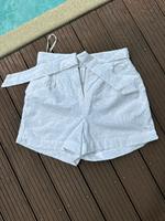 Tommy Hilfiger XS, 34 Shorts, weiß, Lochmuster Bayern - Deggendorf Vorschau