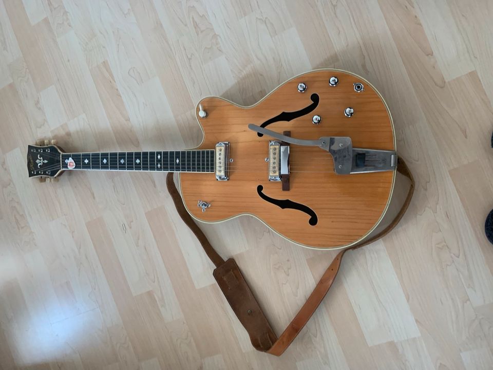 Verkaufe E Gitarre Arnold Hoyer  Thinline 55 Jazz  ca.60er in Griesheim
