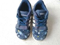 Kinder Adidas Turnschuhe / Sneaker Größe 24 Baden-Württemberg - Esslingen Vorschau