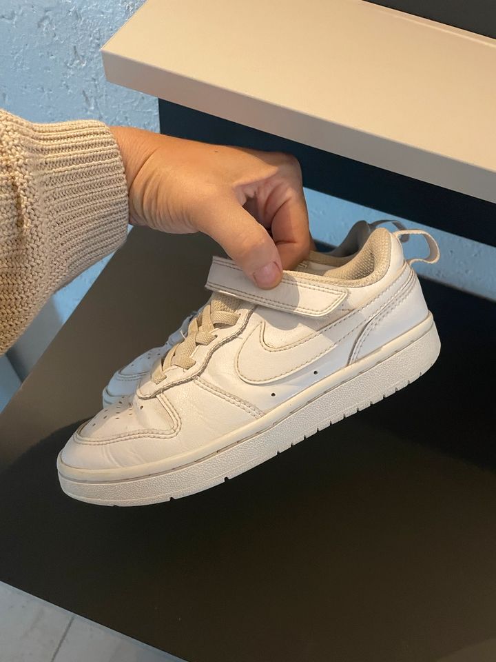 Nike sneaker grösse 31 in Fuldatal