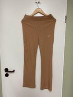Nike Damen Hosen Jogginghose Sporthose L 40 beige Creme Farbe Saarland - St. Wendel Vorschau