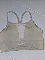 Nike Mädchen Sport Bh/Top Größe L146/156 Brandenburg - Neuenhagen Vorschau