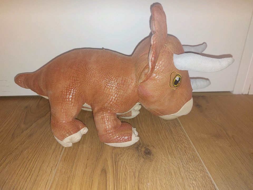 Jurassic World Dino Kuscheltier Triceratops 37 cm od. T Rex 27 cm in Ettlingen