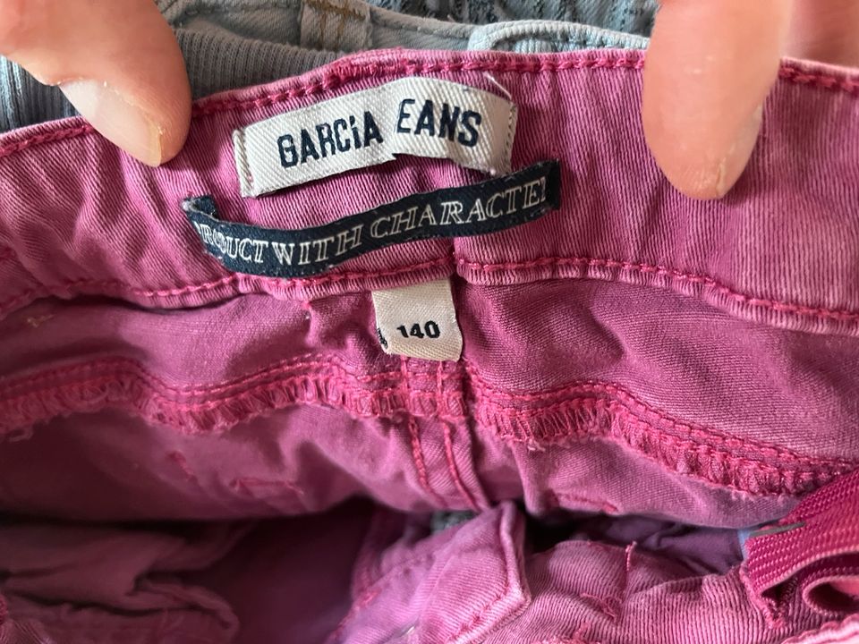 Kurze Mädchen Jeans, 140, 3er Paket, Marke: Garcia & Shein in Birkenau