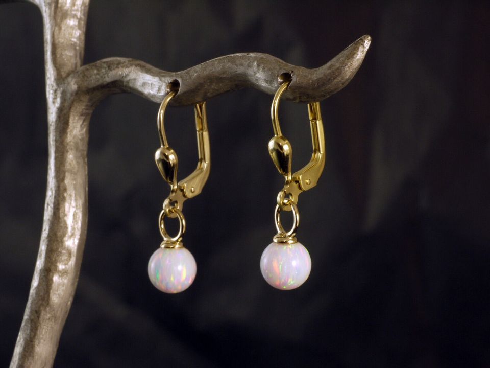 585 Gold Ohrringe mit echten Opalen 6 mm   24 mm Länge in Altena