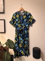 Kleid Blumen L 40/42 Hessen - Weilmünster Vorschau