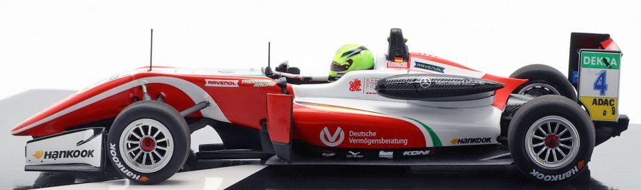 Minichamps 1/43 Mick Schumacher Dallara F317 F3 Champion 2018 in Essen