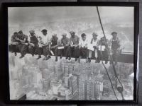 Schwarz-weiß Bild „Lunch atop a Skyscraper“ Nordrhein-Westfalen - Gütersloh Vorschau