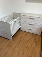 Wickelkommode und Babybett Stuttgart - Vaihingen Vorschau