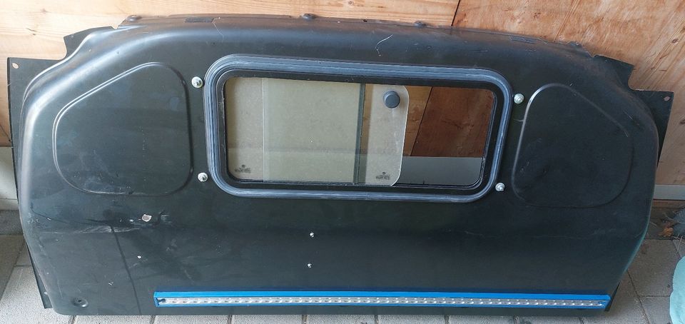 VW Bus T5 Rückwand Trennwand mit Schiebefenster in Kelheim