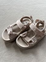 Sandalen zartrosa ZARA Trekking Klettverschluss 27 Niedersachsen - Oldenburg Vorschau