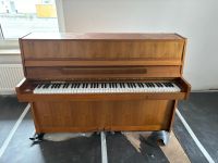 Klavier Legnica 100D gebraucht, genauer Zustand unbekannt Nordrhein-Westfalen - Menden Vorschau